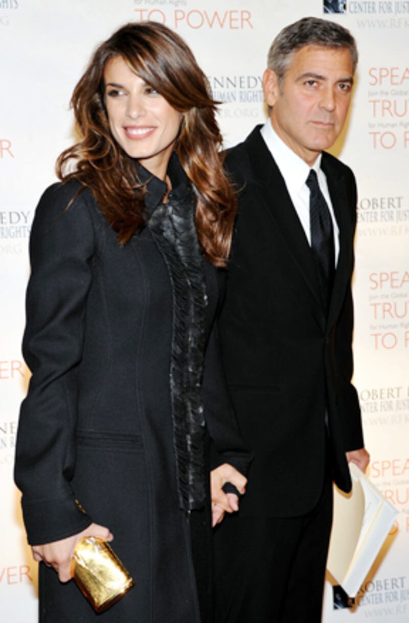 galleries/2010/12/12/hollywood-hookups/hollywood-hookups---clooney-1_nyzqrd