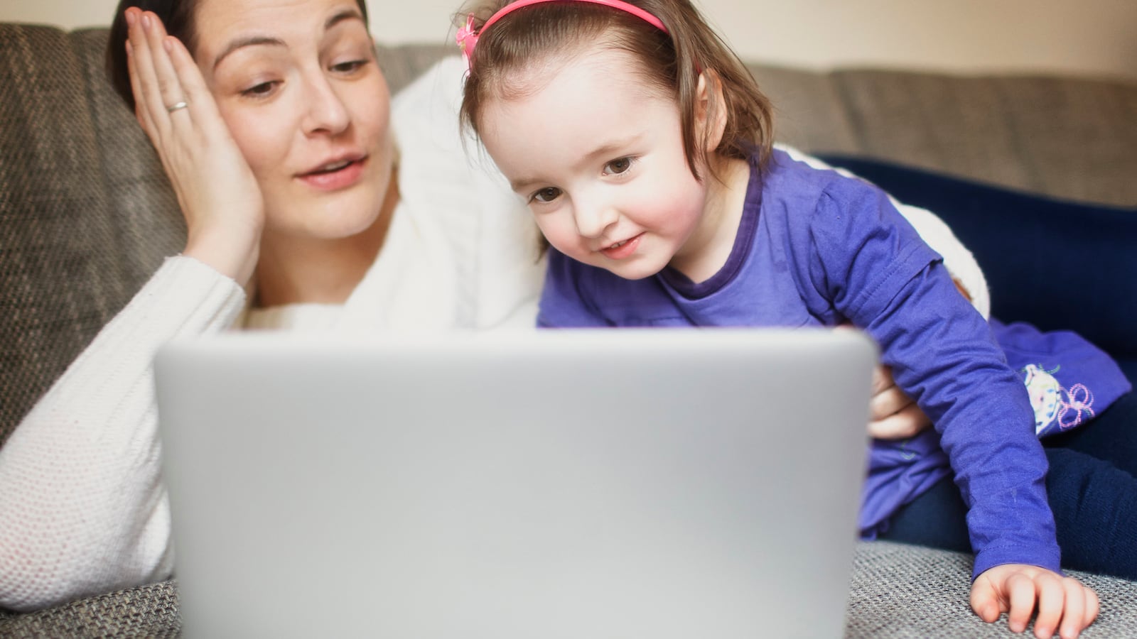 articles/2015/10/30/how-to-translate-passion-into-a-paycheck/151029-littlefield-mom-writer-tease_n6urww