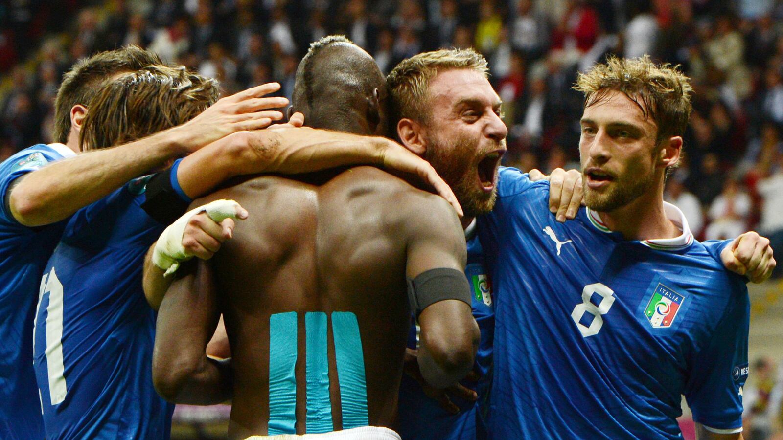 cheats/2012/06/29/germany-no-overhaul-after-euro-exit/italy-beat-germany-euro-cup-cheat_iacxwt