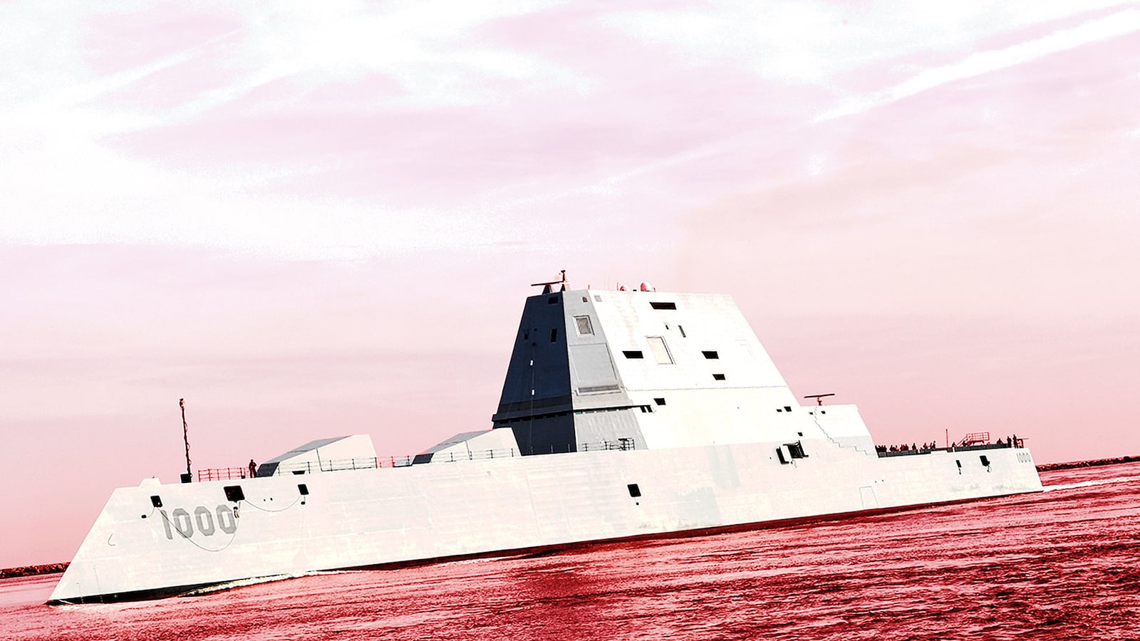articles/2016/12/16/7-billion-new-u-s-warship-has-a-2-billion-ammo-problem/161216-axe-uss-zumwalt-tease_k12vqg