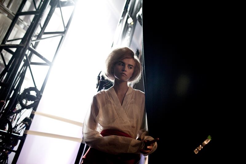 galleries/2010/09/14/vera-wang-backstage/vera-wang-backstage-5_gzik8d