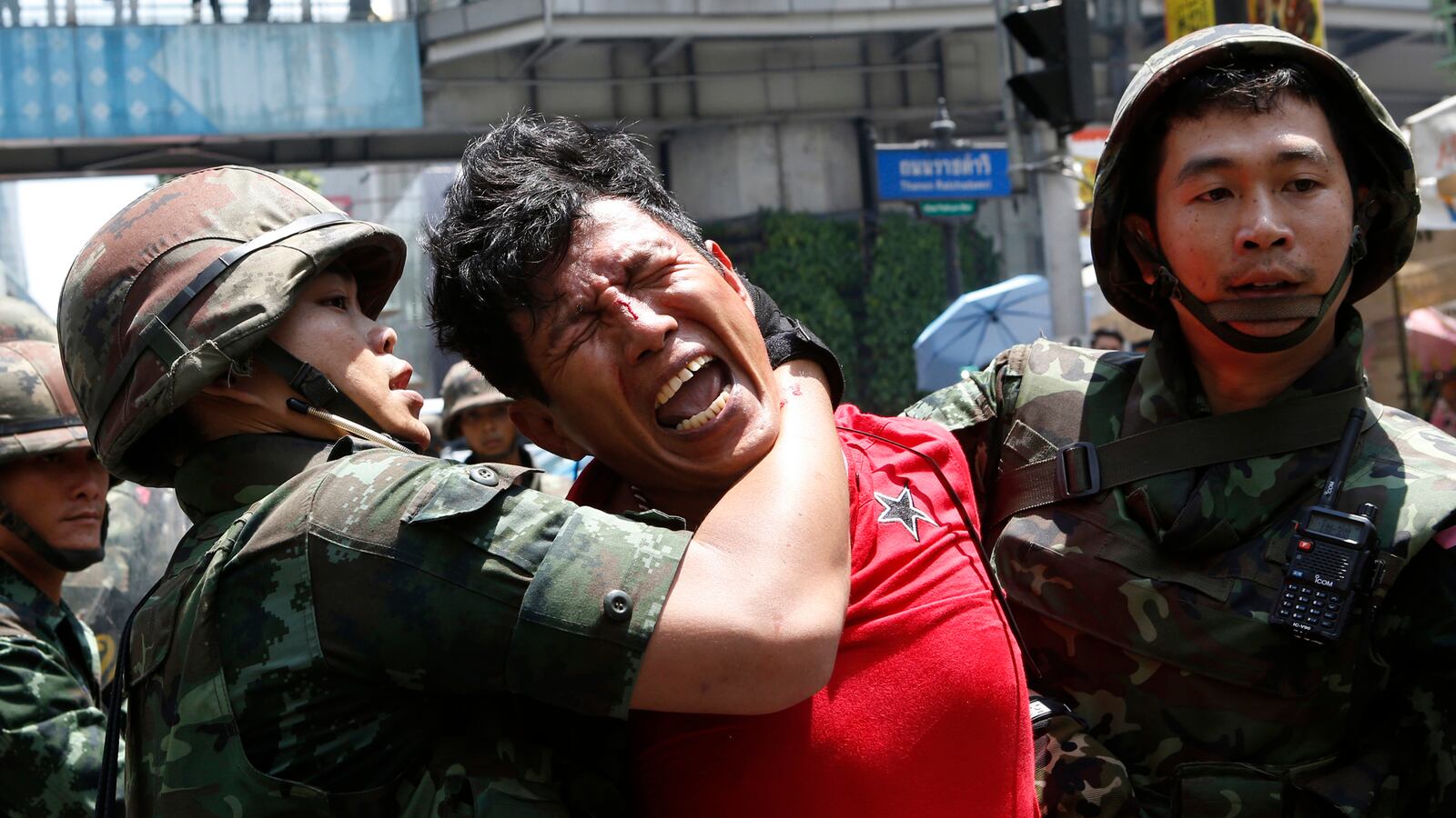 articles/2014/05/27/up-to-speed-what-you-need-to-know-about-the-thai-coup/140527-thailand-coup-tease_dallmt