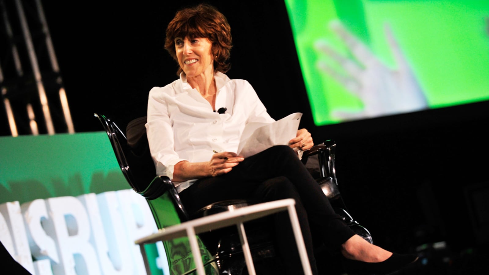 articles/2012/06/27/stars-and-friends-remember-nora-ephron-mike-nichols-nicole-kidman-and-more/remembering-nora-ephron-tease_tllegf