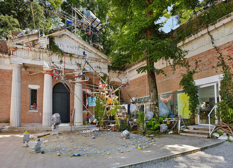 galleries/2013/05/29/venice-biennale-artist-sarah-sze-s-career-highlights-photos/130528-Sze-10_huksck