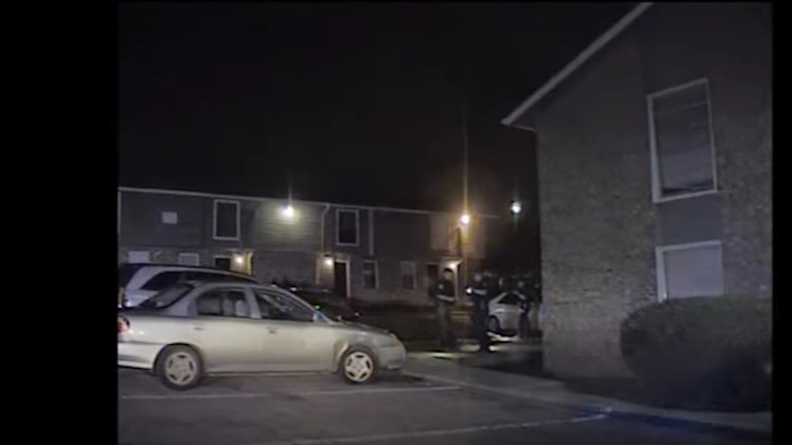 cheats/2016/12/28/video-texas-cop-shoots-man-walking-away/161228-texas-cop-shooting_svmfoi