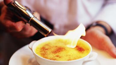 articles/2010/12/06/harvard-the-physics-of-food/colarusso-harvard-cooking_144924_b5ajpc