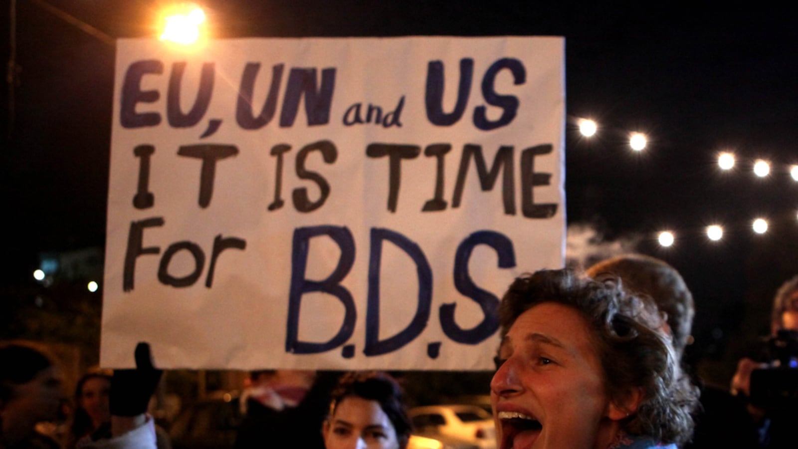 articles/2012/03/16/a-leftist-s-critique-of-bds/protest-bds-zsquare_zw94wy