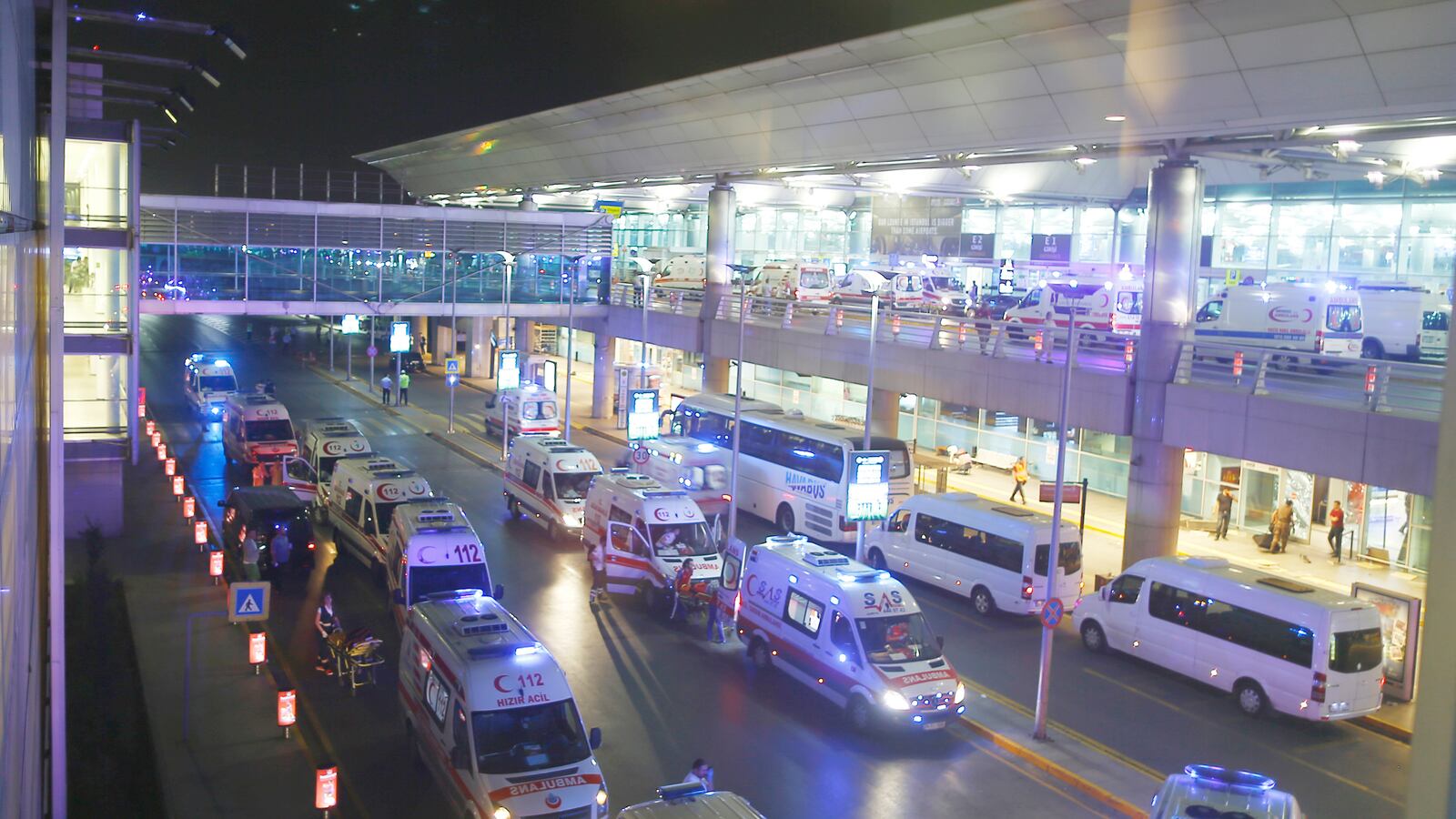 cheats/2016/06/28/u-s-officials-baffled-by-istanbul-terror-perps/160628-Ataturk-airport-tease-1_frffuj