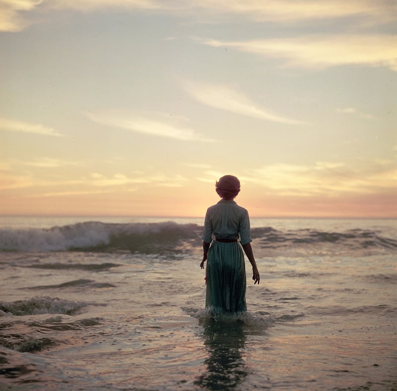 galleries/2015/08/01/findthegirlsonthenegatives-photos/150801-negative-girls-08_urc5mq