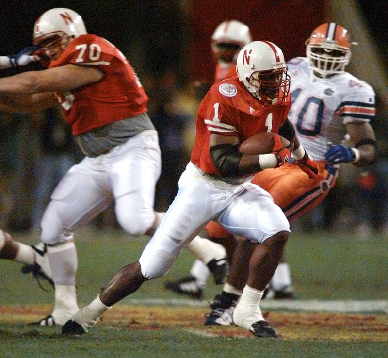 galleries/2012/12/04/jovan-belcher-george-huguely-chris-benoit-other-athletes-who-snapped-photos/killer-athletes-phillips_b88pc2