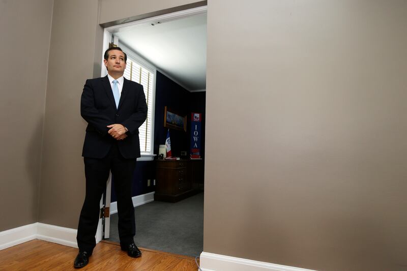 articles/2013/07/22/the-case-for-ted-cruz-why-liberals-should-hope-the-gop-taps-him-in-2016/132107-Tomasky-Ted-Cruz-tease_xyzowg