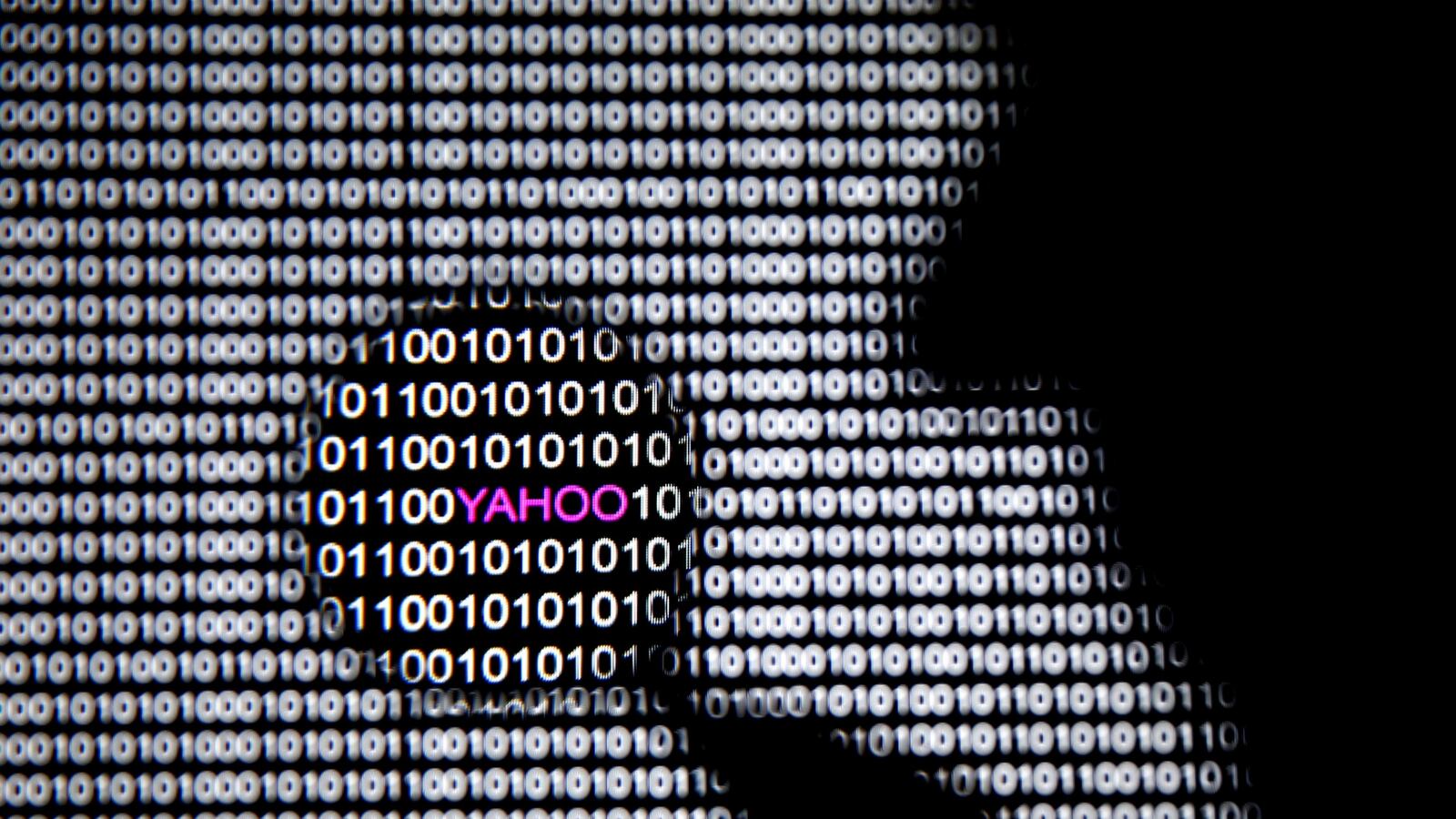 cheats/2017/03/02/yahoo-says-32m-accounts-compromised/170301-yahoo-latest-breach-cheat_nk4fny