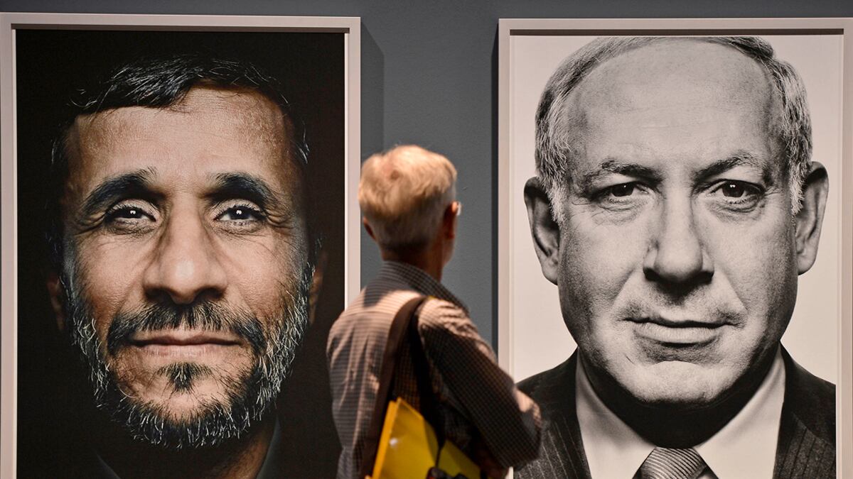 cheats/2012/09/27/netanyahu-to-push-for-red-line/bibi-un-redline-cheat_kny6dk