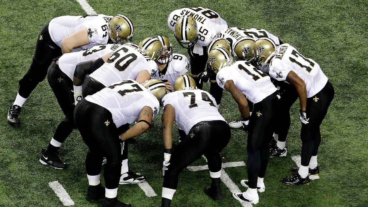 cheats/2012/03/02/saints-paid-on-bounty-system/saints-football-team-cheat_h4ra3n