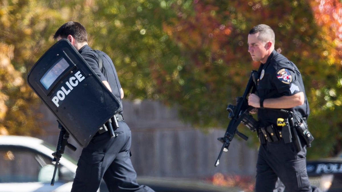 cheats/2012/10/21/report-shooting-in-brookfield-wi/brookfield-mall-shooting-cheat2_gaf2gg