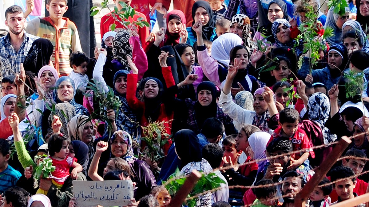 cheats/2011/08/23/more-sanctions-sought-against-syria/syria-protests-box_zkyaea