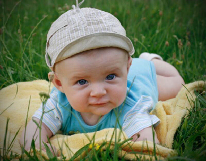 articles/2010/11/09/boy-baby-names-gender-neutral-trend-from-cullen-to-cameron/satran-baby-boy-names_138082_uqbrdj