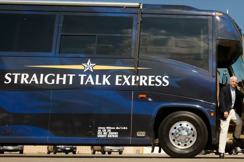 galleries/2011/10/19/political-bus-wars-obama-mccain-romney-bachmann-and-more-photos/politician-bus-tour-gal-mccain_qy3qjq