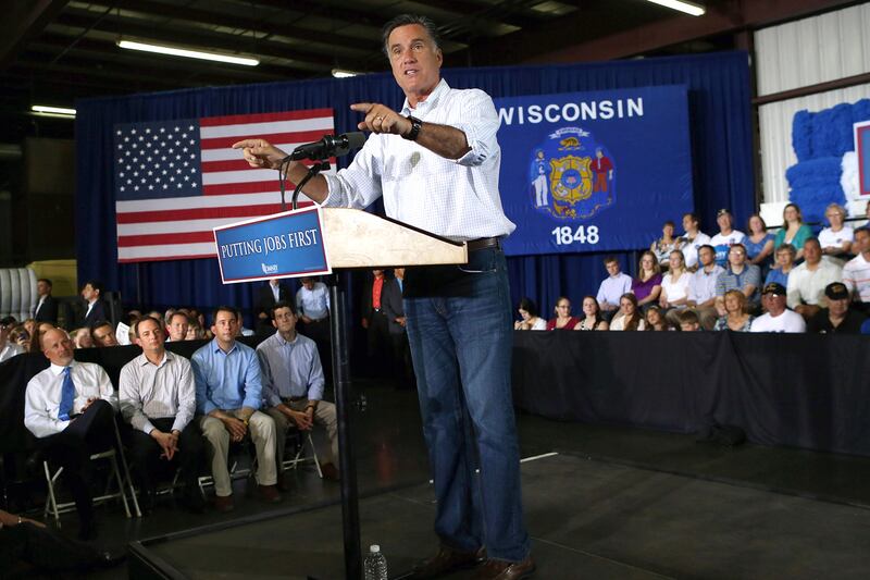 articles/2012/06/19/romney-should-make-runaway-federal-spending-a-key-issue-in-his-campaign/romney-campaign-taxes-medved_g8uh2t