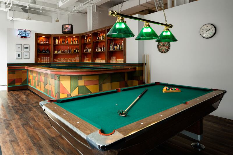 articles/2016/10/04/how-melrose-place-was-reborn-as-a-new-york-art-show/161003-freelander-melrose-place-tease_xqyqxe