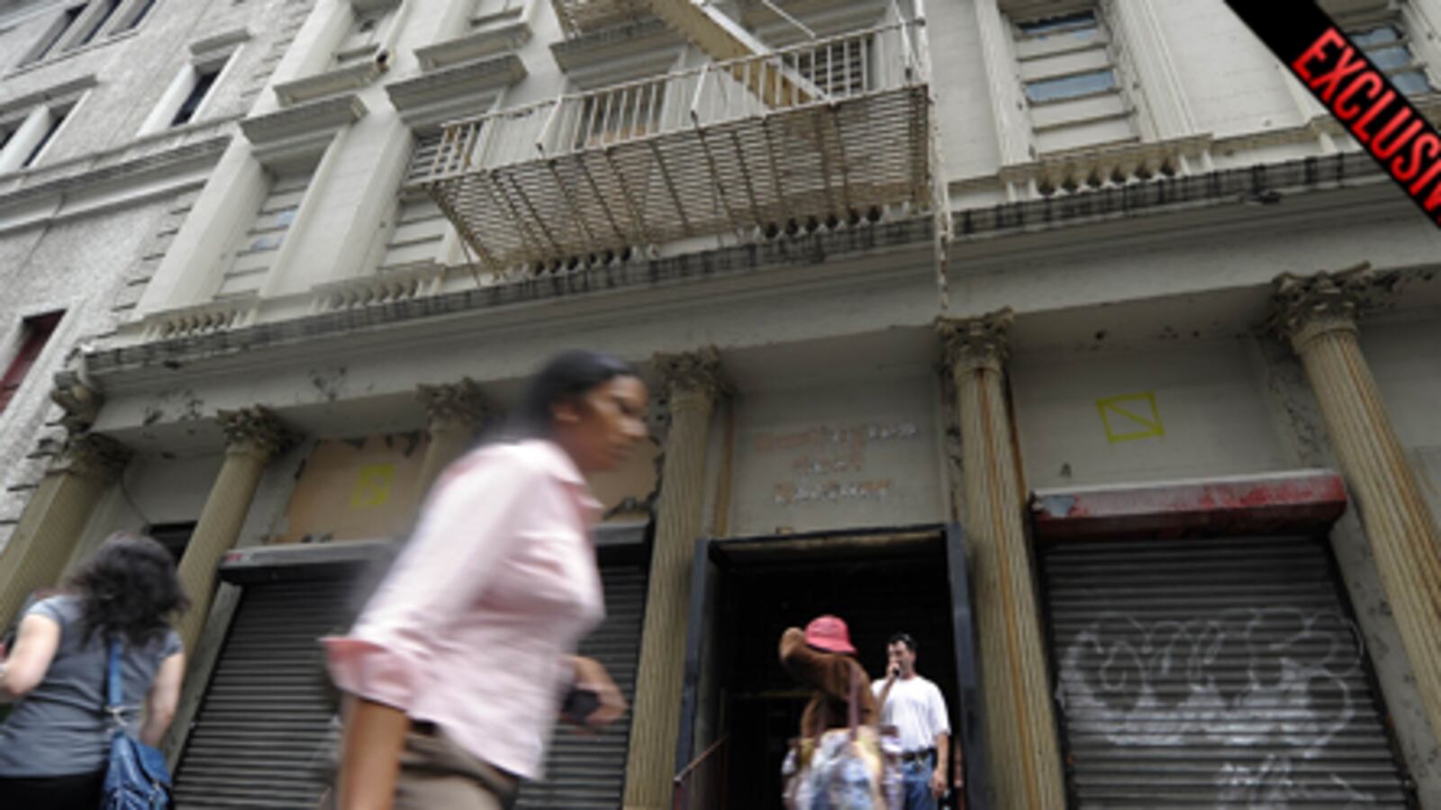 articles/2010/11/22/ground-zero-mosque-applied-for-federal-911-grant-reports-daily-beasts-john-avlon/avlon-secret-story_142904_duksex