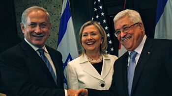 cheats/2010/09/14/clinton-in-egypt-for-middle-east-talks/hillary-in-egypt_xtxzne