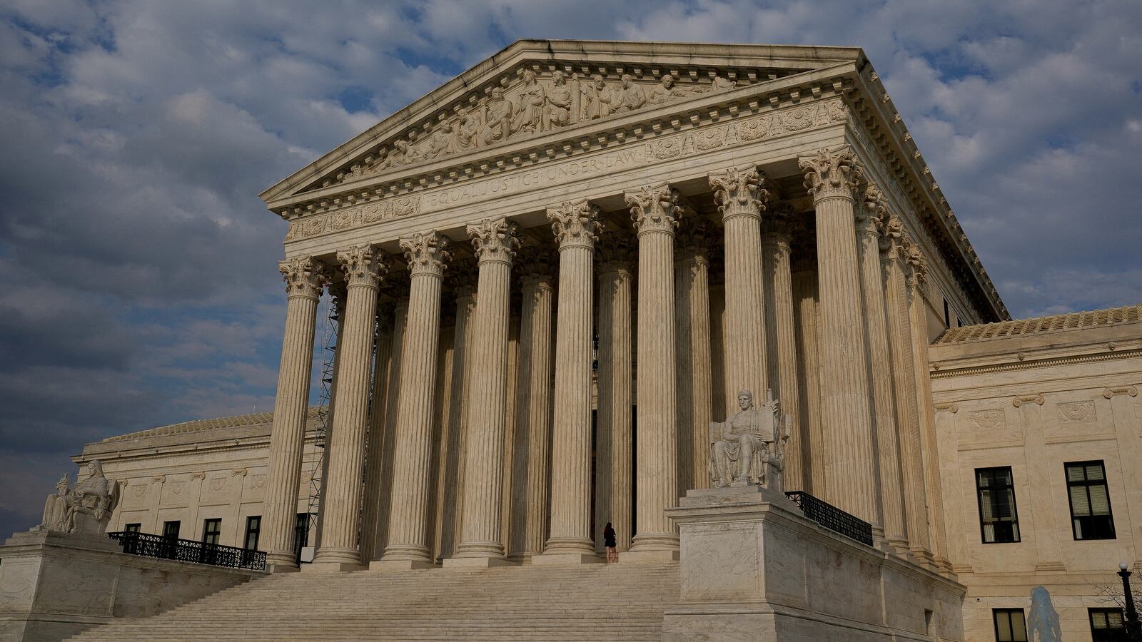 2023-06-15T141011Z_1615080863_RC2990AW4R0S_RTRMADP_3_USA-COURT-ADOPTION_stqjww