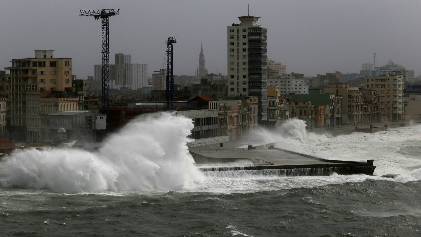 170910-surge-cheat_jt2ej9