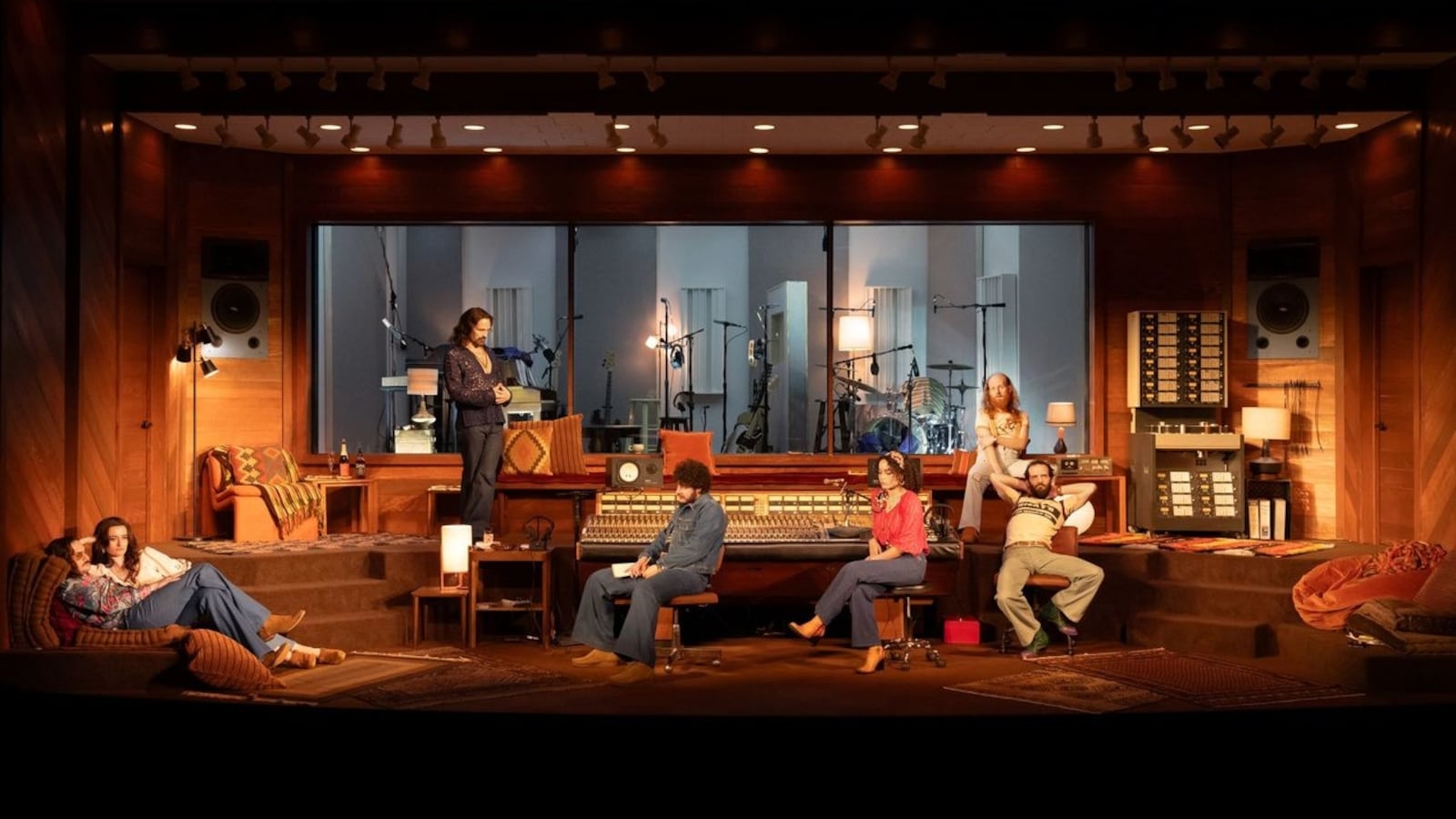 The cast of 'Stereophonic'