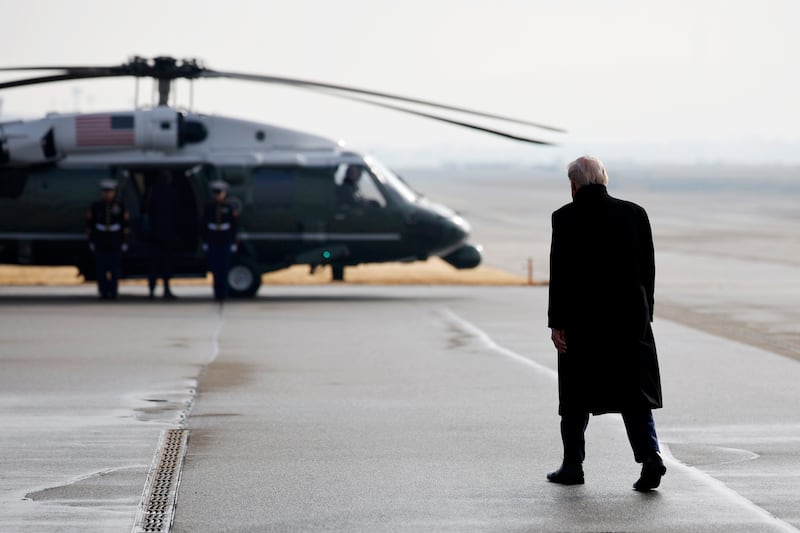 ZURICH, SWITZERLAND - JANUARY 21: U.S. President Donald Trump walks toward Marine One after arriving at Zurich Airport before attending the World Economic Forum (WEF) in Davos, on January 21, 2026 in Zurich, Switzerland. The annual meeting of political and business leaders comes amid rising tensions between the United States and Europe over a range of issues, including Trump's vow to acquire Greenland, a semi-autonomous Danish territory. (Photo by Chip Somodevilla/Getty Images)