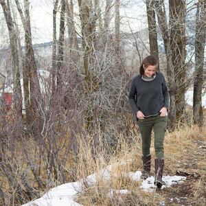 articles/2015/01/29/surviving-wartorn-africa-and-divorce/150129-crocker-Alexandra-Fuller-tease_fgil1u