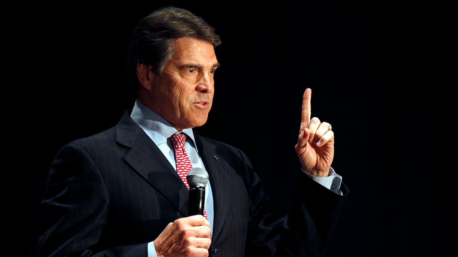 cheats/2011/10/14/perry-outlines-jobs-plan/rick-perry-candidate-cottle_wz8qpp