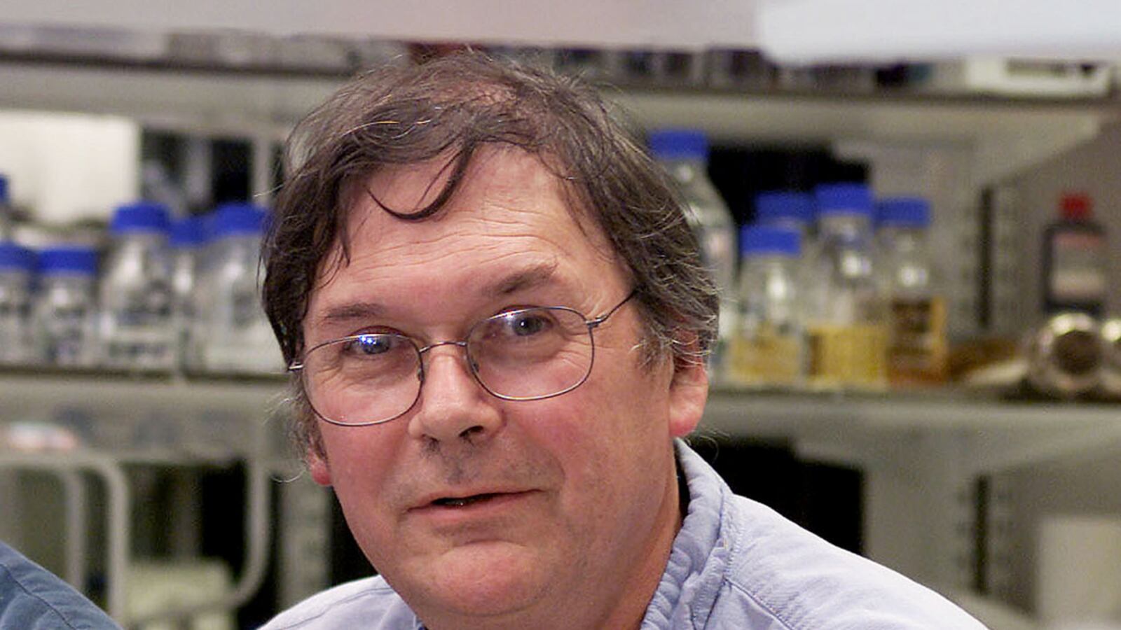 cheats/2015/06/11/trouble-with-girls-nobel-winner-quits/150610-tim-hunt-nobel-cheat_nc7usr