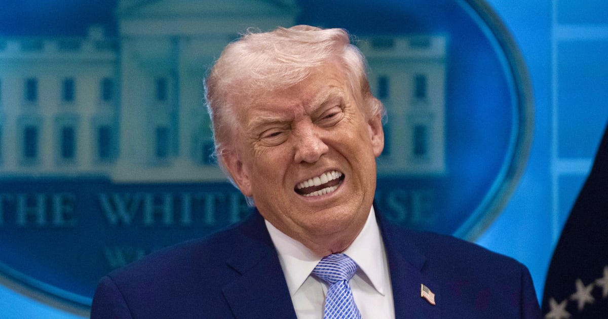 Trump Goes Scorched Earth on MAGA Rebels in Unhinged 485-Word Post