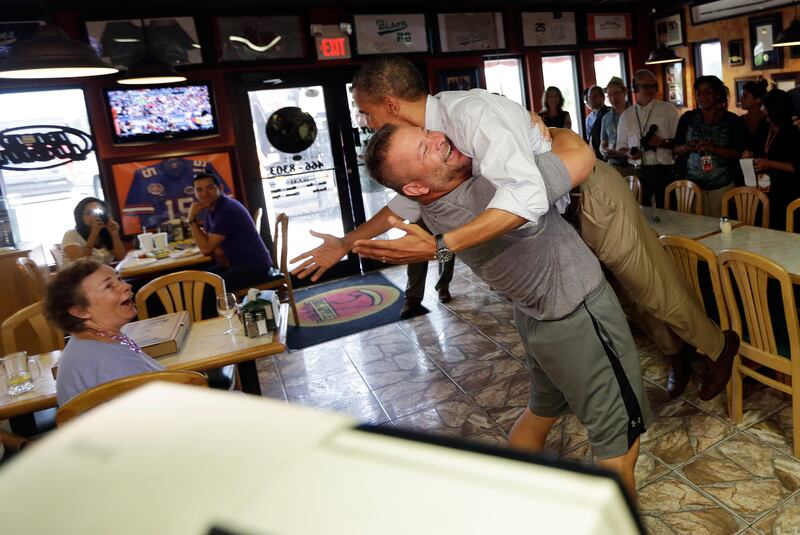 galleries/2012/12/23/2012-in-review-the-year-in-photos/yip-hug_gtnyua