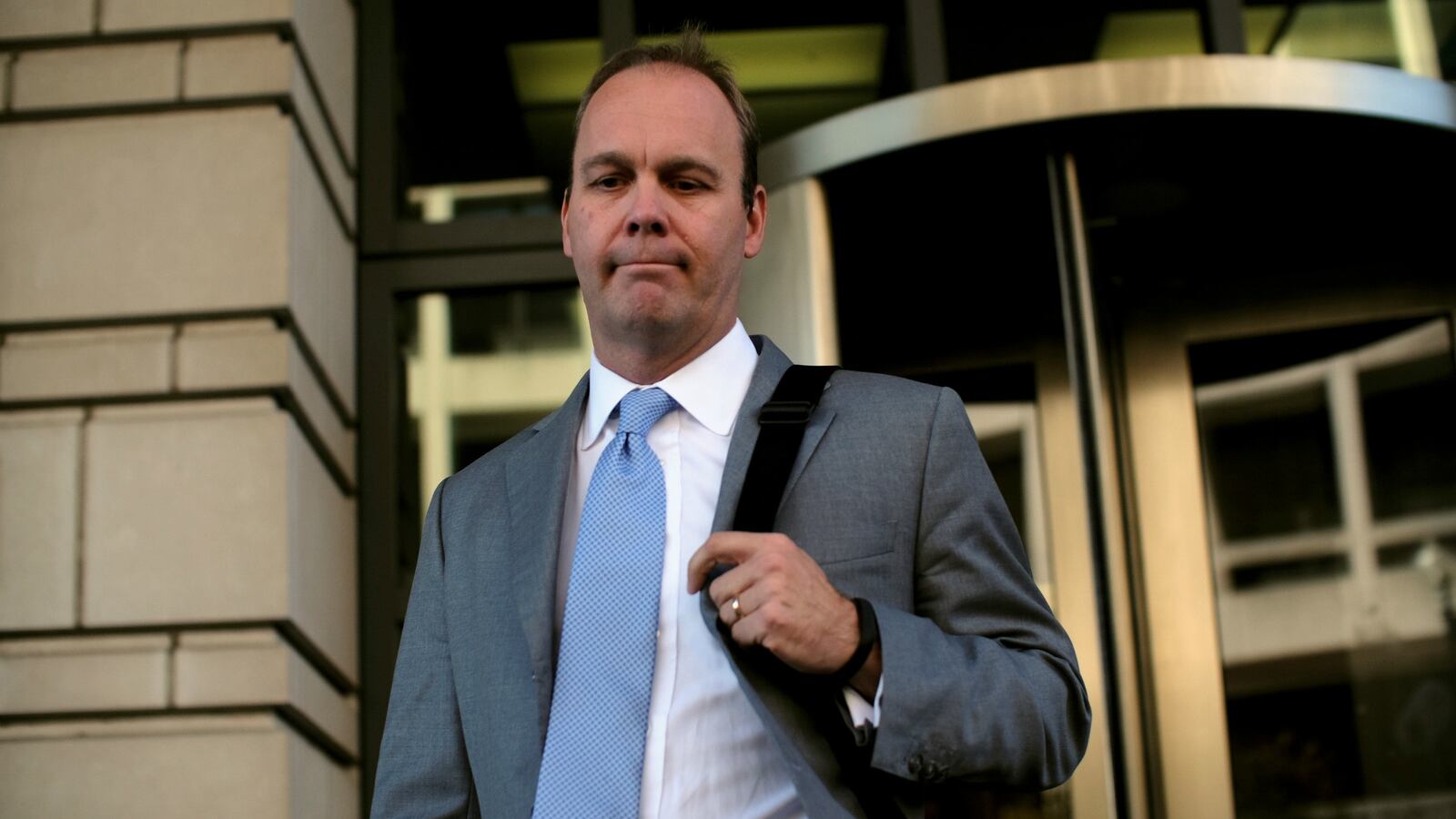 180201-gates-cheat_tubn75