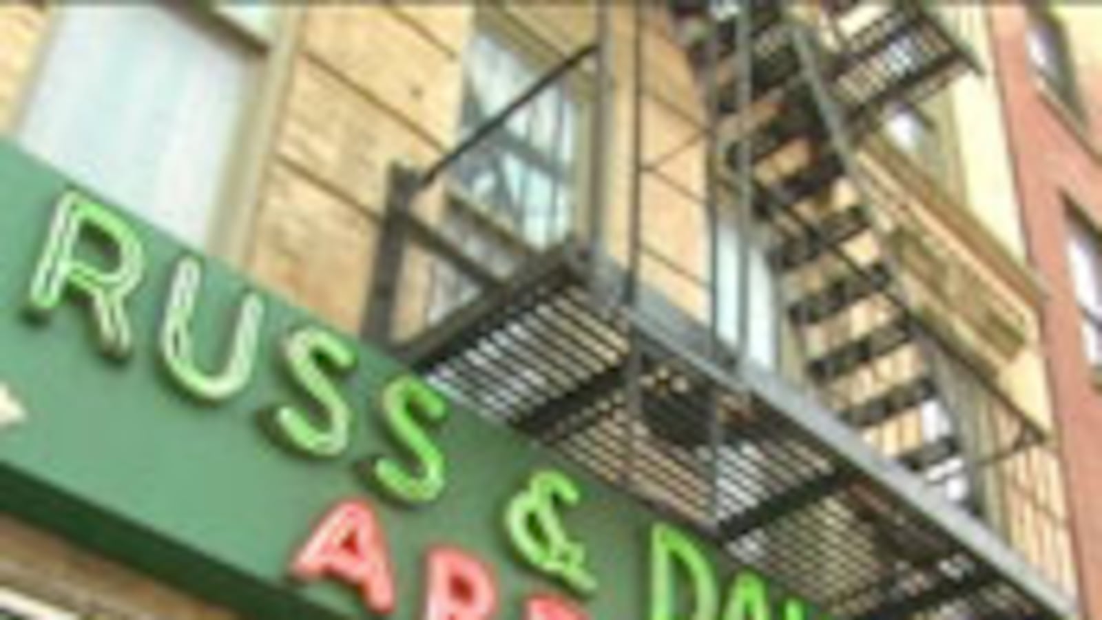 articles/2010/05/04/a-ticket-to-free-nyc-tv/etkin-nyc-life_98421_rmjvi1