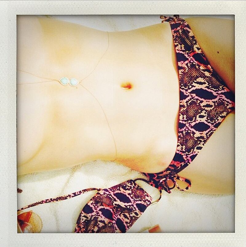 galleries/2014/01/11/from-miley-cyrus-to-alessandra-ambrosio-the-11-best-fashion-instagrams/140109-rosie-fashion_fsnwkg