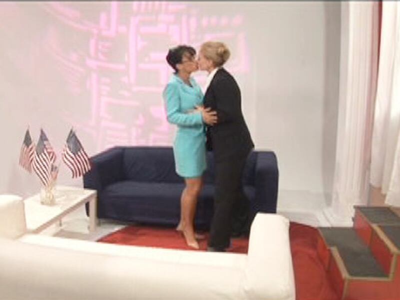 articles/2008/10/24/new-clips-from-larry-flynts-paylin-outrage/paylin-video-still_g0j0fk