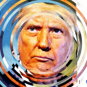 Donald Trump in distorted circles
