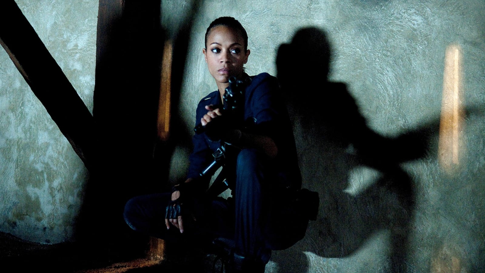 articles/2011/08/23/zo-saldana-talks-colombiana-star-trek-avatar-britney-spears-motherhood/zoe-saldana-colombiana-stern_dfbh96