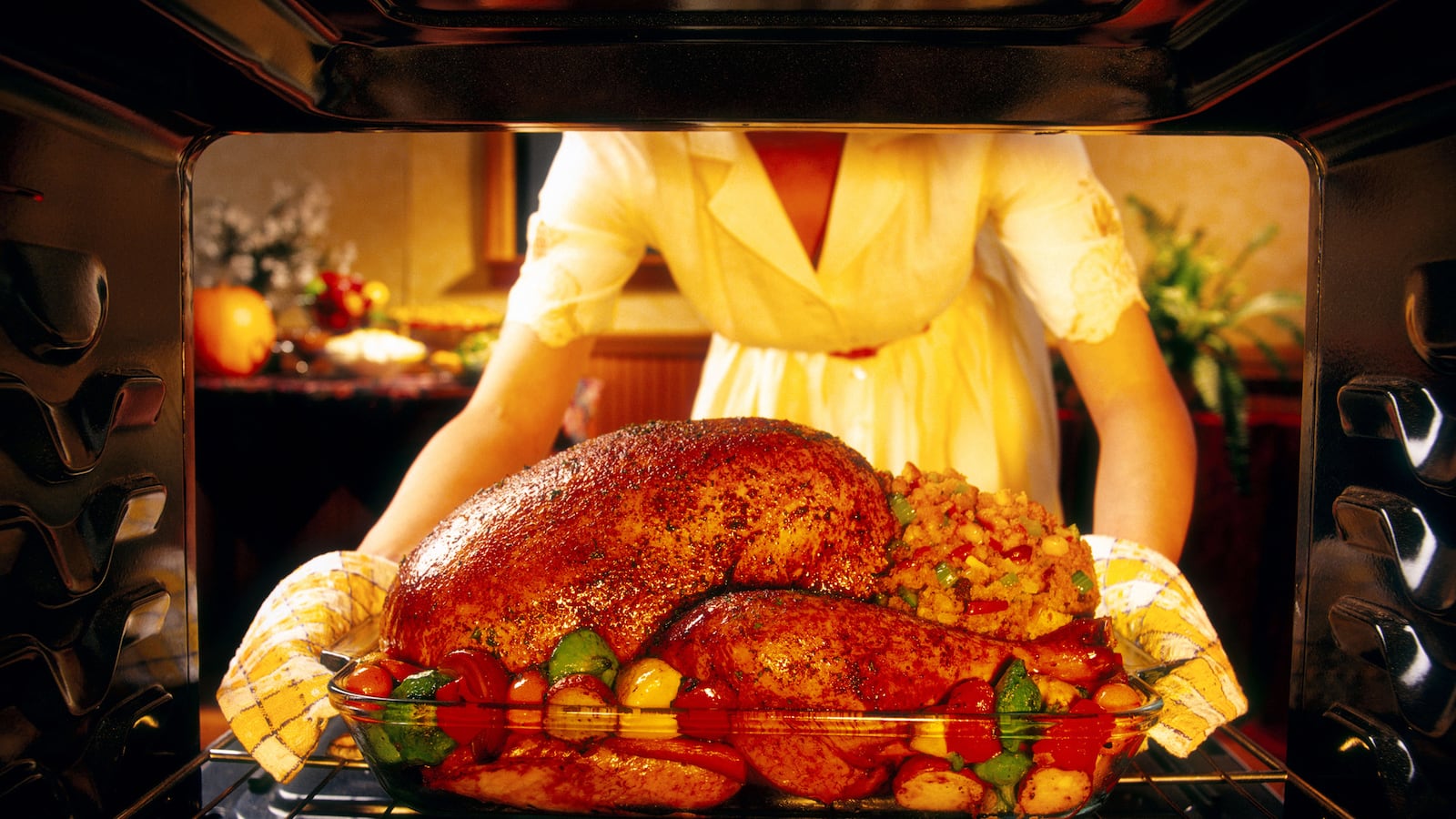 articles/2014/11/27/12-thanksgiving-weight-loss-tips-that-actually-work/141126-daily-burn-tday-tease_iouyar