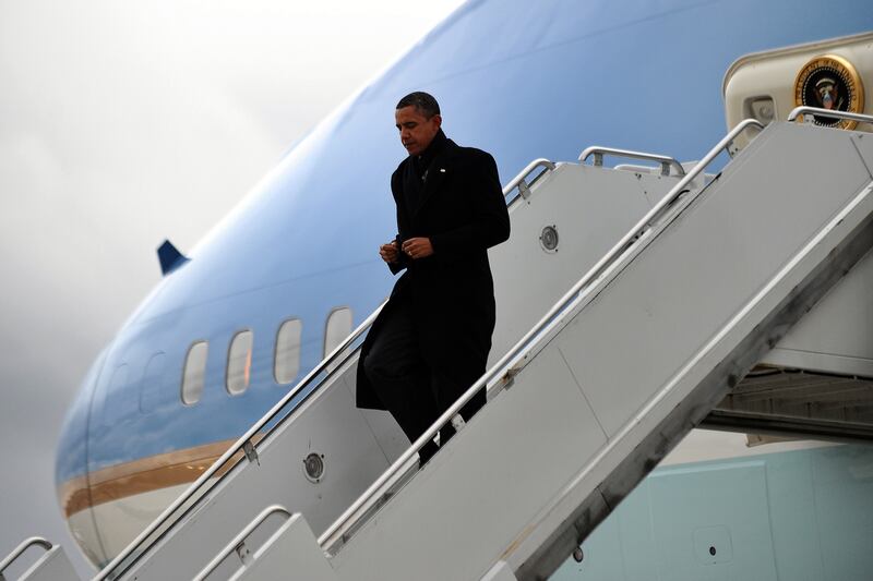 articles/2012/05/06/obama-s-fundraising-on-steroids-choosing-an-ambitious-schedule-to-avoid-super-pacs/stone-obama-fundraising-embed_mvbsax