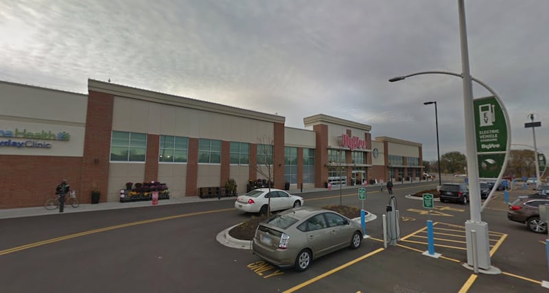 A Google Maps street view Hy-Vee in Robbinsdale, Minnesota.