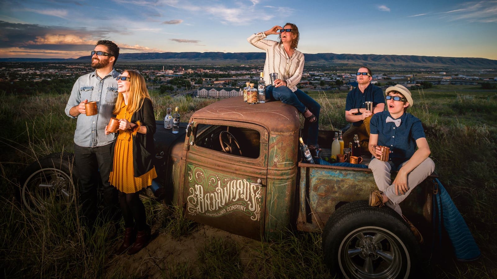 170814-rothbuam-eclipse-tease_w8h6cp