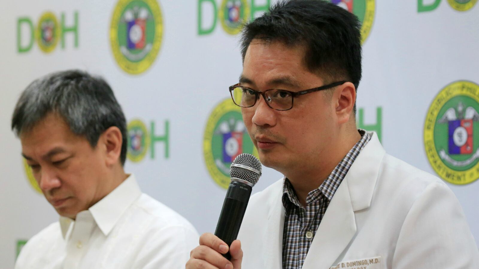 180203-philippines-dengue-vaccine-deaths-cheat_wkfatl