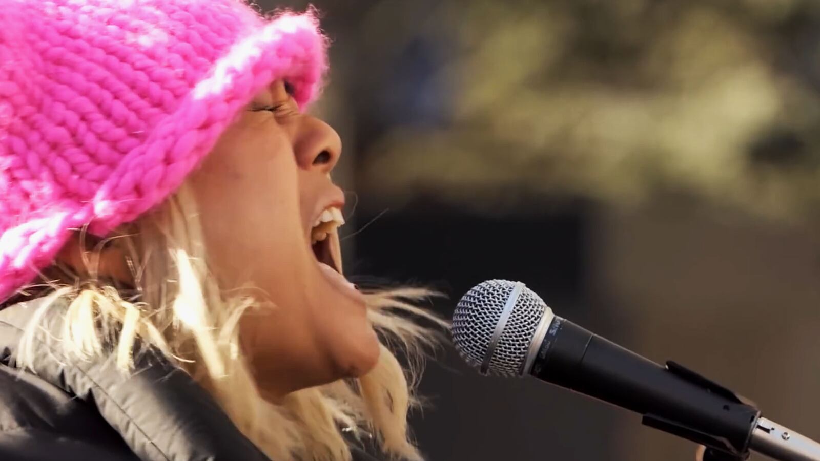 A photograph of MILCK performing.