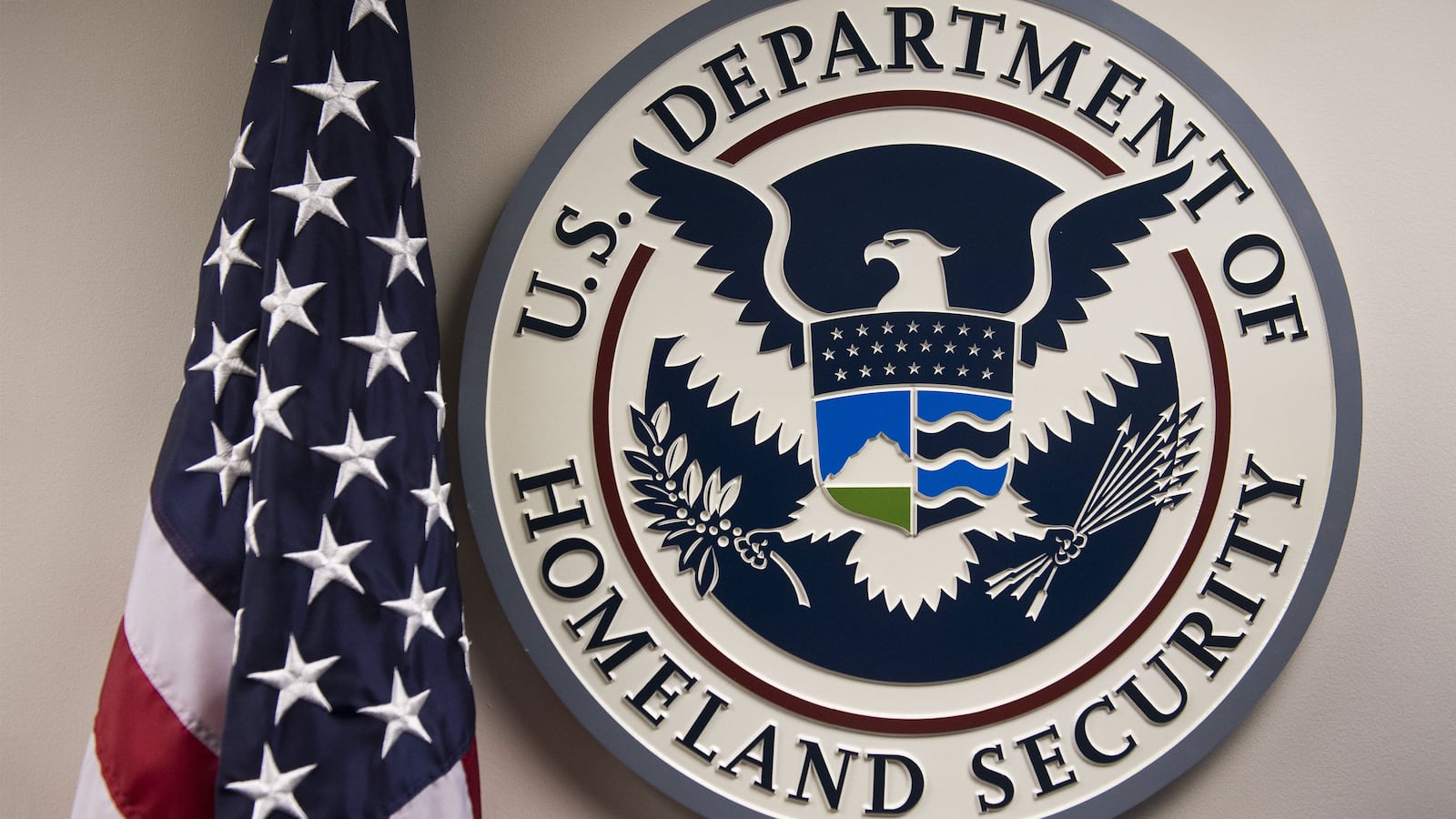 190110-ackerman-homeland-security-integrity-hero_wojbpb