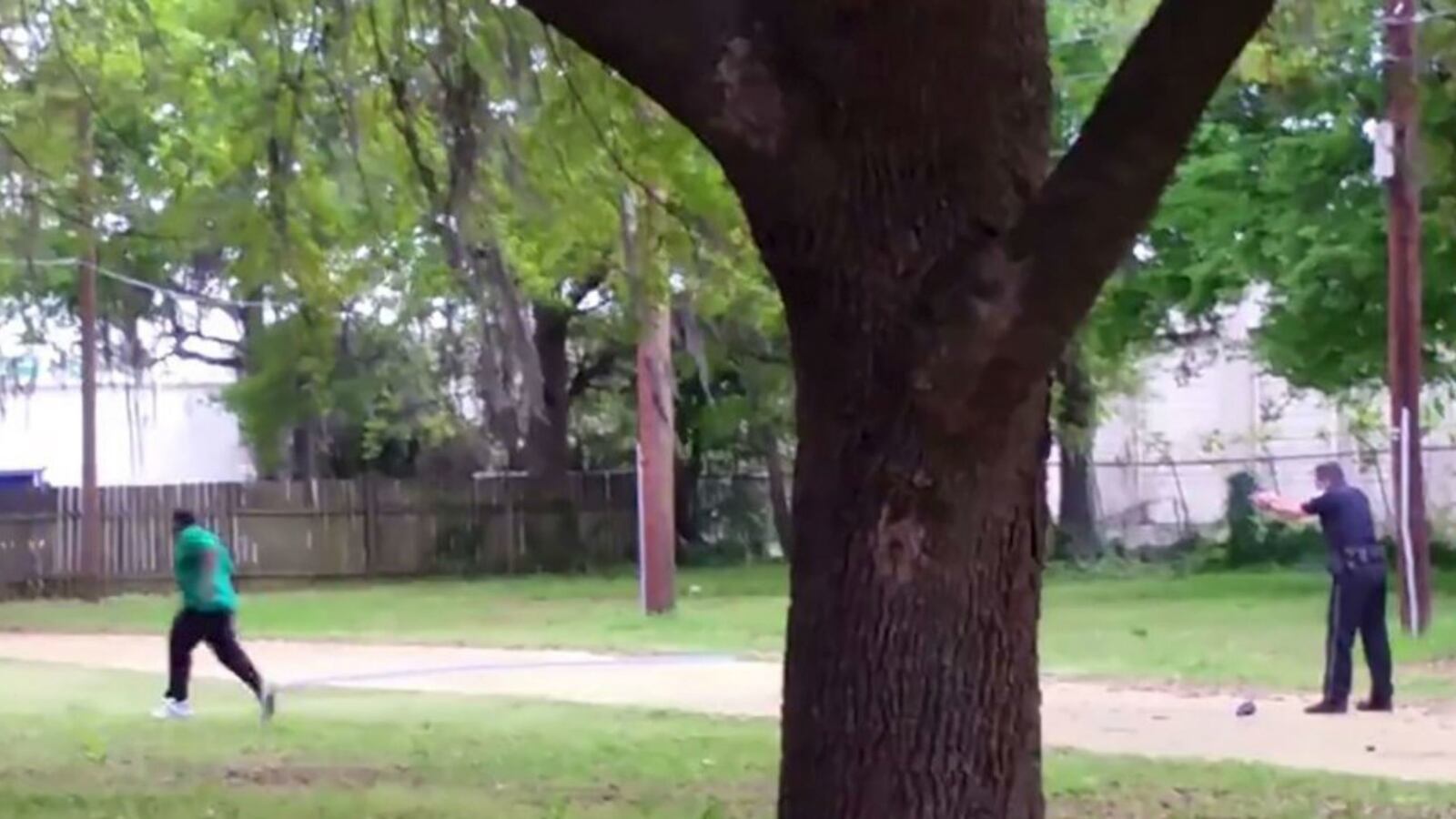 cheats/2015/06/08/officer-michael-slager-charged-with-murder/150607-walter-scott-cheat_kzuoki