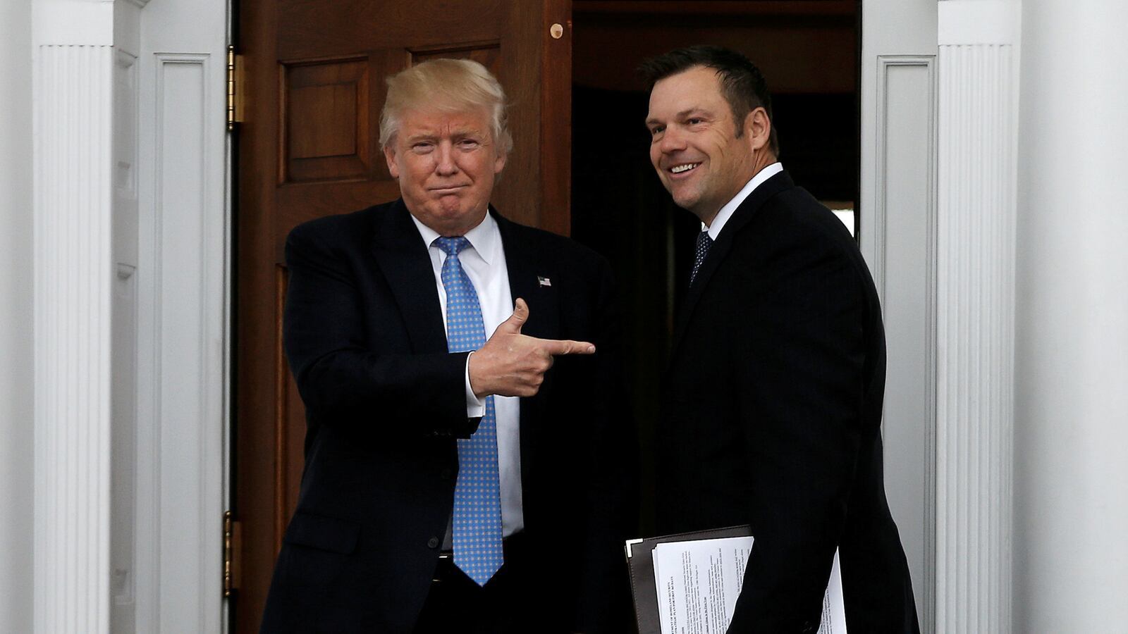 170630-kobach-mississippi-cheat_gekx1z